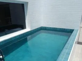 Apartamento Cobertura Piscina 08 pessoas 03 dormitórios Bertioga SP