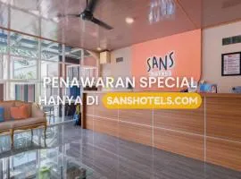 Sans WM Hotel Blitar