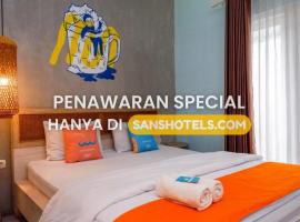 Sans Hotel Absari Yogyakarta, хотел в Durenan