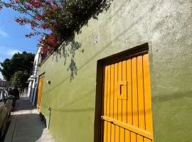 Bougainvillea House, descanso familiar en San Miguel de Allende