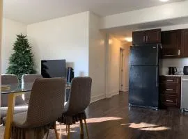 Modern 2BR Retreat Near West Edmonton Mall