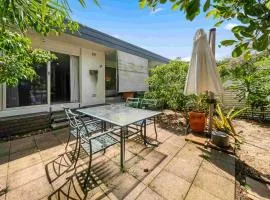 Spacious Pet-Friendly Home with Castle Hill Views