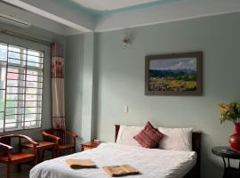 Sunshine Loop Hostel, hotell i Làng Lap