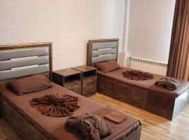 Nur Sağlamlıq Mərkəzi, hotel v destinácii Mekhrably