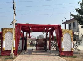 Hotel O Akhil Resort, hotel u gradu Tilsahri