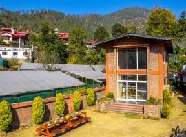 Casa Gaula By ELIVAAS Spanish Theme 4-BHK Cottage with Lawn and Outdoor Sit-Out 20 mins away from Bhimtal Lake