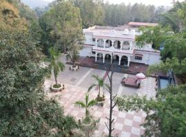 Sanjay Resort Baghela Heritage, Hotel in Budia