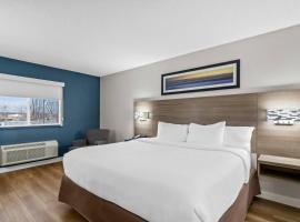 Quality Inn Neosho، فندق في Neosho