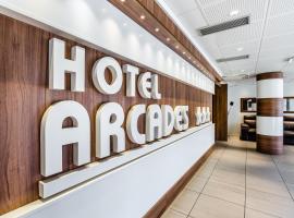 Hôtel Arcades, hotel a Lourdes