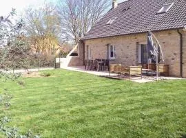 3 Bedroom Cozy Home In Roquetoire