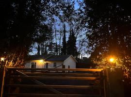 Deandale Stays, hotel i Handforth