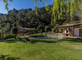 CASA EL MOLI DE CAN BURJATS con piscina y chimenea, hotel v mestu Montrás