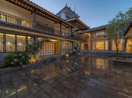 山雨小筑 丨Miss赵老师家雪山观景美宿, hotel a Baisha