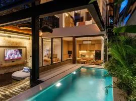 Villa Mitrie - Luxury Canggu Villa with Private Pool Near The Beach