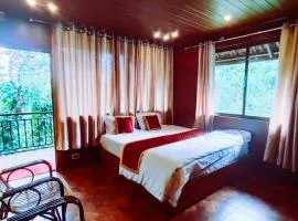 Amrita Nanda Farm Stay - Near Munnar 21 km from town