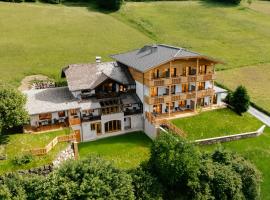 Ferienhof Obergasser und Bergblick, hotel a Weissensee