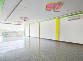 Viesnīca Hotel O Shri Balaji Marriage Lawn And Hotel pilsētā Sītāpur