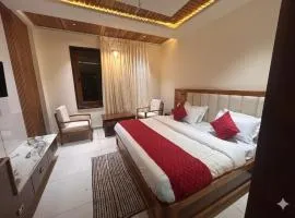 Hotel Kartikey Near Jio Centre