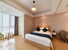 五悦悦心酒店上饶万力时代金龙岗青年艺术街区店 Wuyue Yuexin Hotel Shangrao Wanli Times Golden Dragon Hill Youth Art District Branch