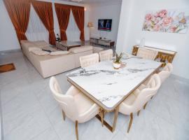 Spacious & Serene | 2BR Suite Near University Hub, готель у місті Haatso