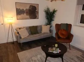 Stunning Modern 2 bed, 2 bath apartment with parking space