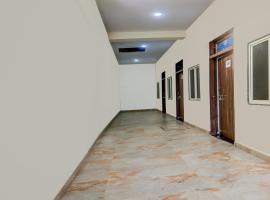 Hotel O Blue Leaf Hotel, hotel di Barāgaon