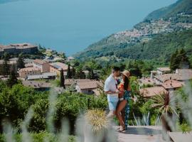 BnB Borgo le Vigne - La Vinaccia Only Adults, hotel a Tignale