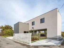 BRIDGE STAY BIWAKO PREMIUM- Luxury Villa , Hotel Quality Stay with Private Sauna, Jacuzzi & BBQ Terrace