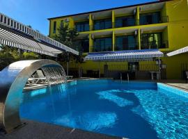 DeltaHotel, hotel z bazenom v mestu Ureki