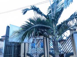 Gisakura Family Hostel, מלון בRwumba