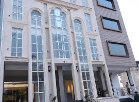 Hotel Pacific Primee, hotel u gradu 'Zirakpur'