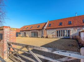 3 Marshland Barns, Hotel in Titchwell