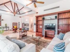 Comfortable villa with garden view and 3 bedrooms