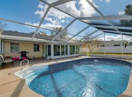 Sunny Ocala Oasis with Grill Near National Forest!, hotel din Ocala