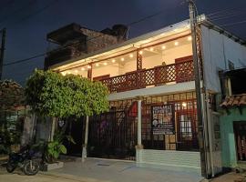 Kanaq Hotel Tours, hotel din Leticia