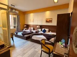 Downtown Location Hotel