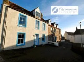 Herring House- Coastal Comfort in Pittenweem