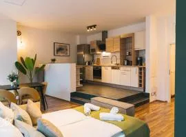 RR - Modern Living Apartments - 84 qm - Kitchen - Parking