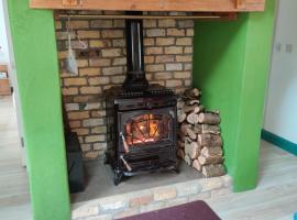 Old Restored Cottage, hotel i Athlone