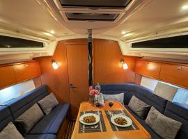 Hausboot Segelyacht Taka in Kroatien, hotel u Vrboski