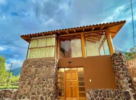 Beautiful house in the Sacred Valley, Arin Falls, hotel in Calca