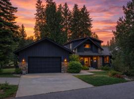 Slice of Heaven by NW Comfy Cabins, hotel di Leavenworth