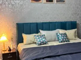 Luxury Stay, Dayal Bagh, Lulu Mall Couple Friendly