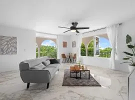 Montmare Exclusive Paradise Getaway Villa with Pool