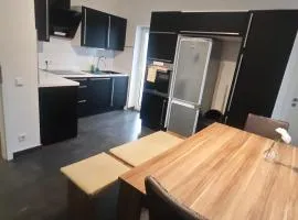 Exklusives Work and Stay Apartment Nähe Olpe, Attendorn und Finnentrop 3 Schlafzimmer 6 betten , Küche, Bad