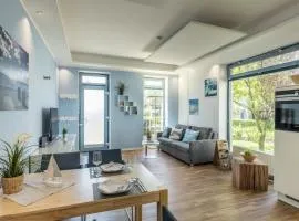 Strandburg "Azurblau" 01 c