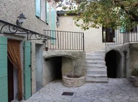 Maison de village Entrechaux