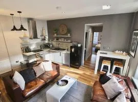 Family-Friendly 2-Bedroom Apt