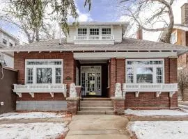 Heritage Home - Spacious 5 Bedroom Character Home