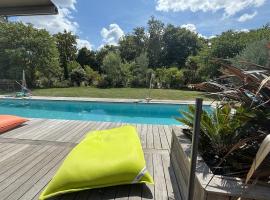 Alice's Studio and Oasis โรงแรมในปัวติเยร์